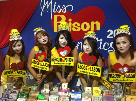 EcoWaste Coalition staged a mock “Miss Poison Cosmetics” beauty pageant as part of their IMEAP project to draw public attention to the danger of using mercury-containing skin whitening products. Photo by EcoWaste Coalition.