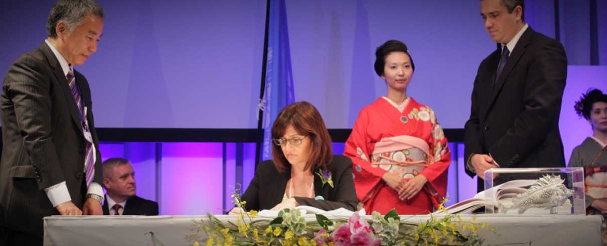 Mercury Treaty being signed at the Diplomatic Conference in Japan