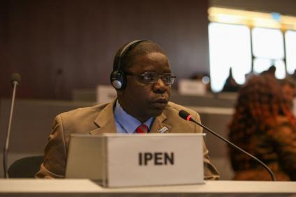Gilbert Kuepouo (CREPD, Cameroon) giving an intervention in plenary