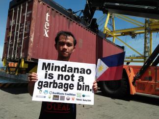 NO TO FOREIGN WASTE: Environmental advocates from Davao and Manila Cities led by the EcoWaste Coalition join forces to oppose the entry of waste shipments in the region’s ports insisting that Mindanao and the whole nation should not be treated as a global dumping ground. 